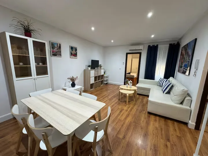 apartamento vacacional Madrid centro completo